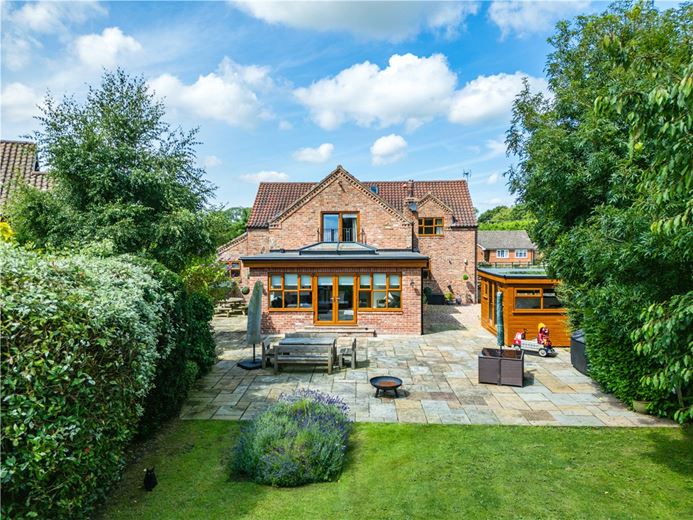 4 bedroom house, Breighton, Selby YO8 - Sold