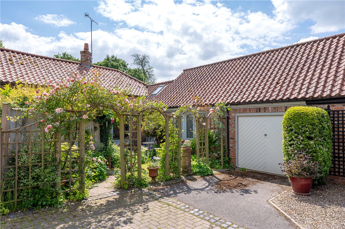 2 bedroom house, Sand Hutton Court, Sand Hutton YO41 - Sold