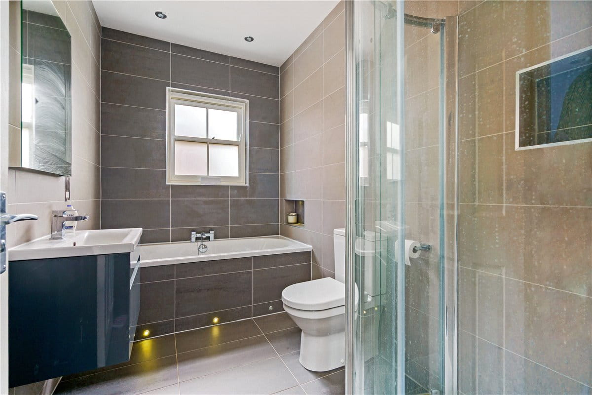 5 bedroom house, Black Dykes Lane, Upper Poppleton YO26 - Available