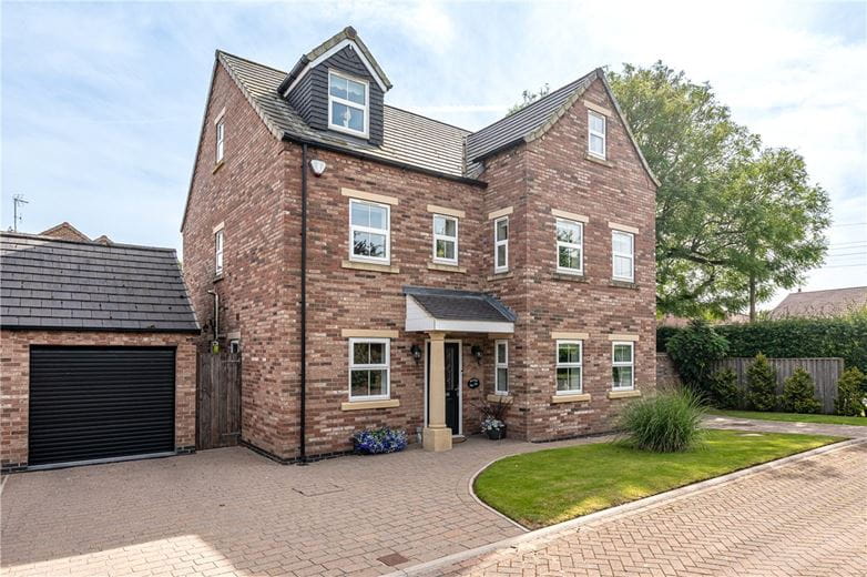 5 bedroom house, Champions Gate, North Duffield YO8 - Available