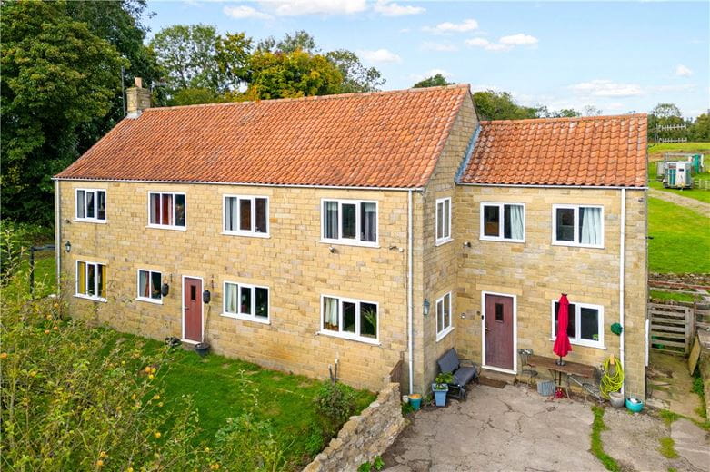 5 bedroom house, Moor Lane, East Ayton YO13 - Available