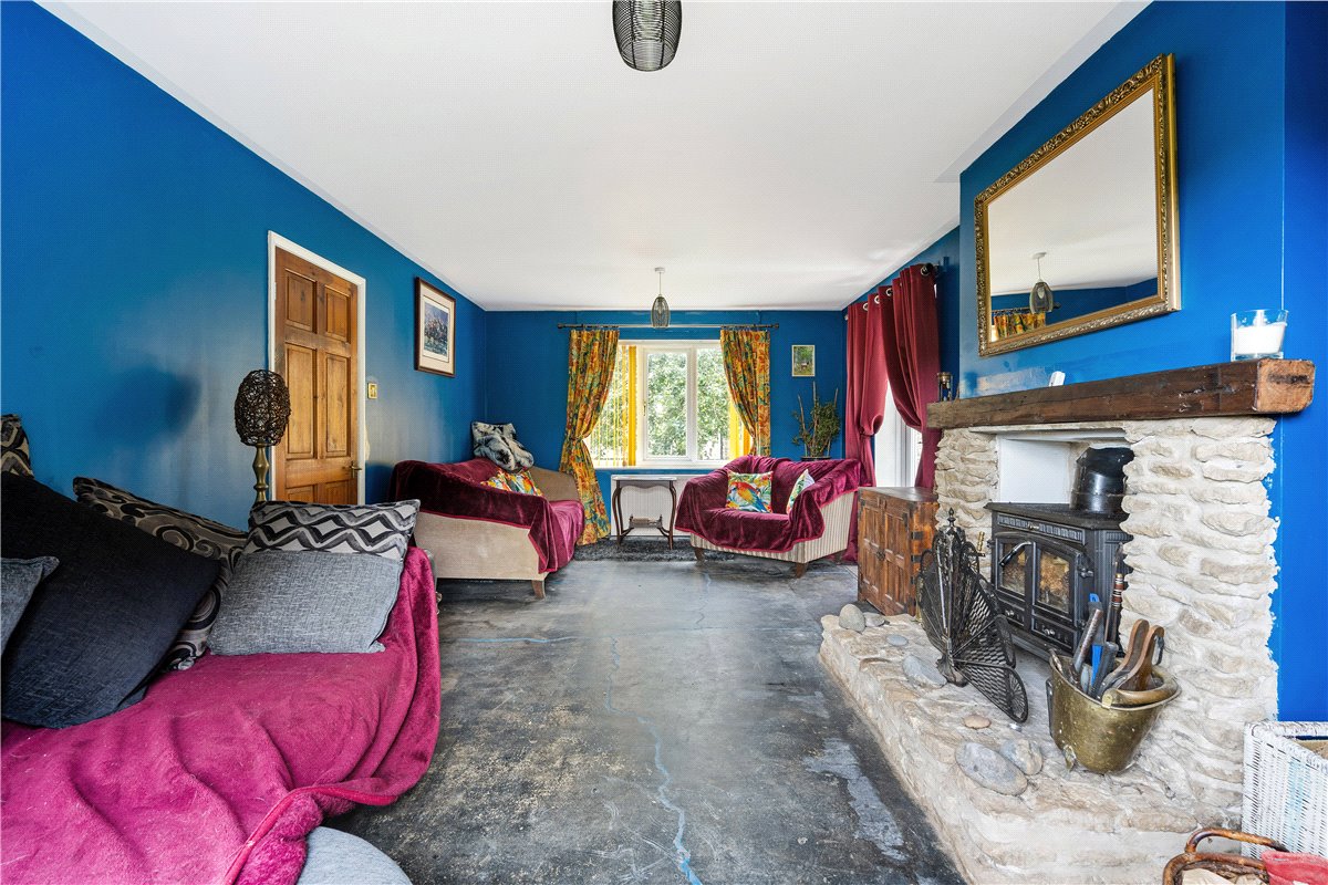 5 bedroom house, Moor Lane, East Ayton YO13 - Sold STC