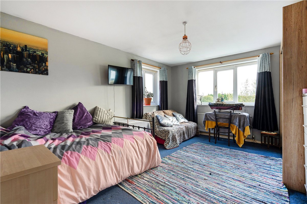 5 bedroom house, Moor Lane, East Ayton YO13 - Sold STC