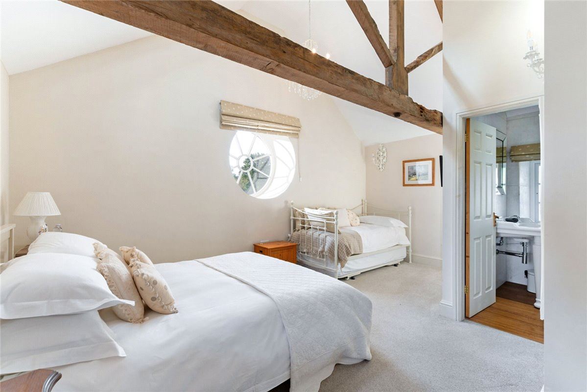 9 bedroom house, Cleatham, Gainsborough DN21 - Available