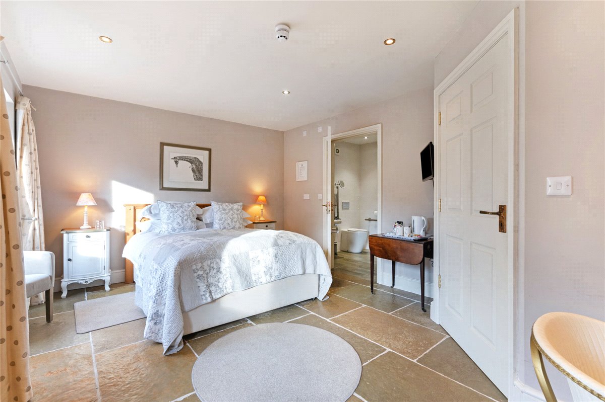 9 bedroom house, Cleatham, Gainsborough DN21 - Available