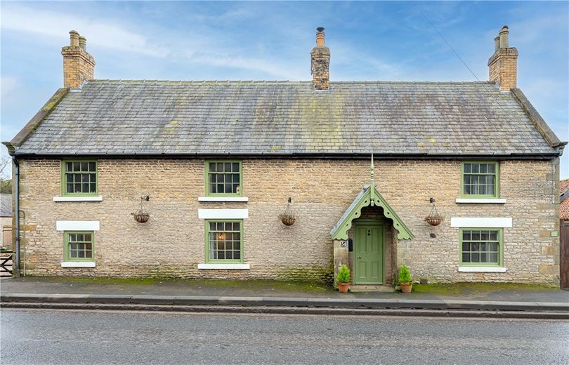 3 bedroom house, High Street, Snainton YO13 - Available