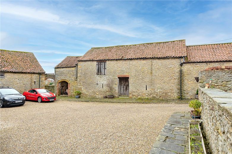 3 bedroom house, High Street, Snainton YO13 - Available