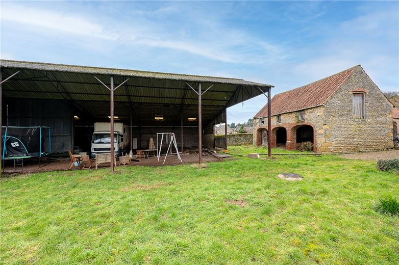 3 bedroom house, High Street, Snainton YO13 - Available