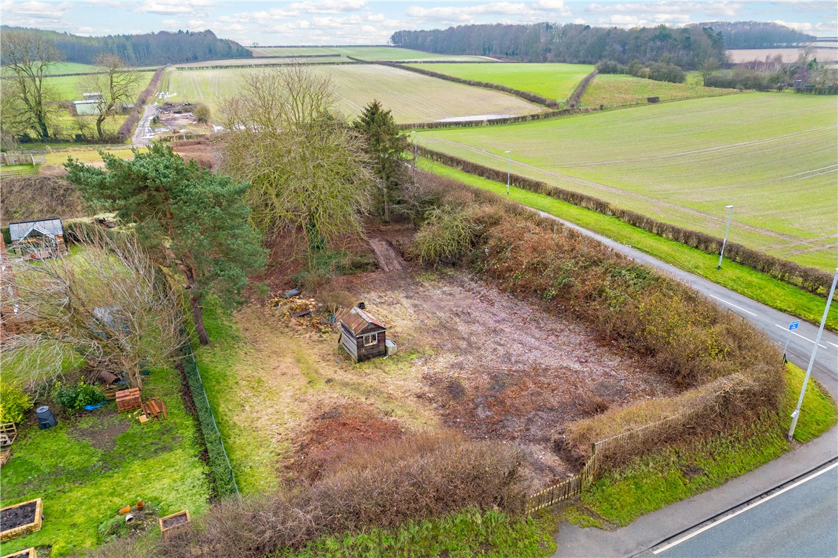  bedroom development plot, Front Street, Middleton on the Wolds YO25 - Available