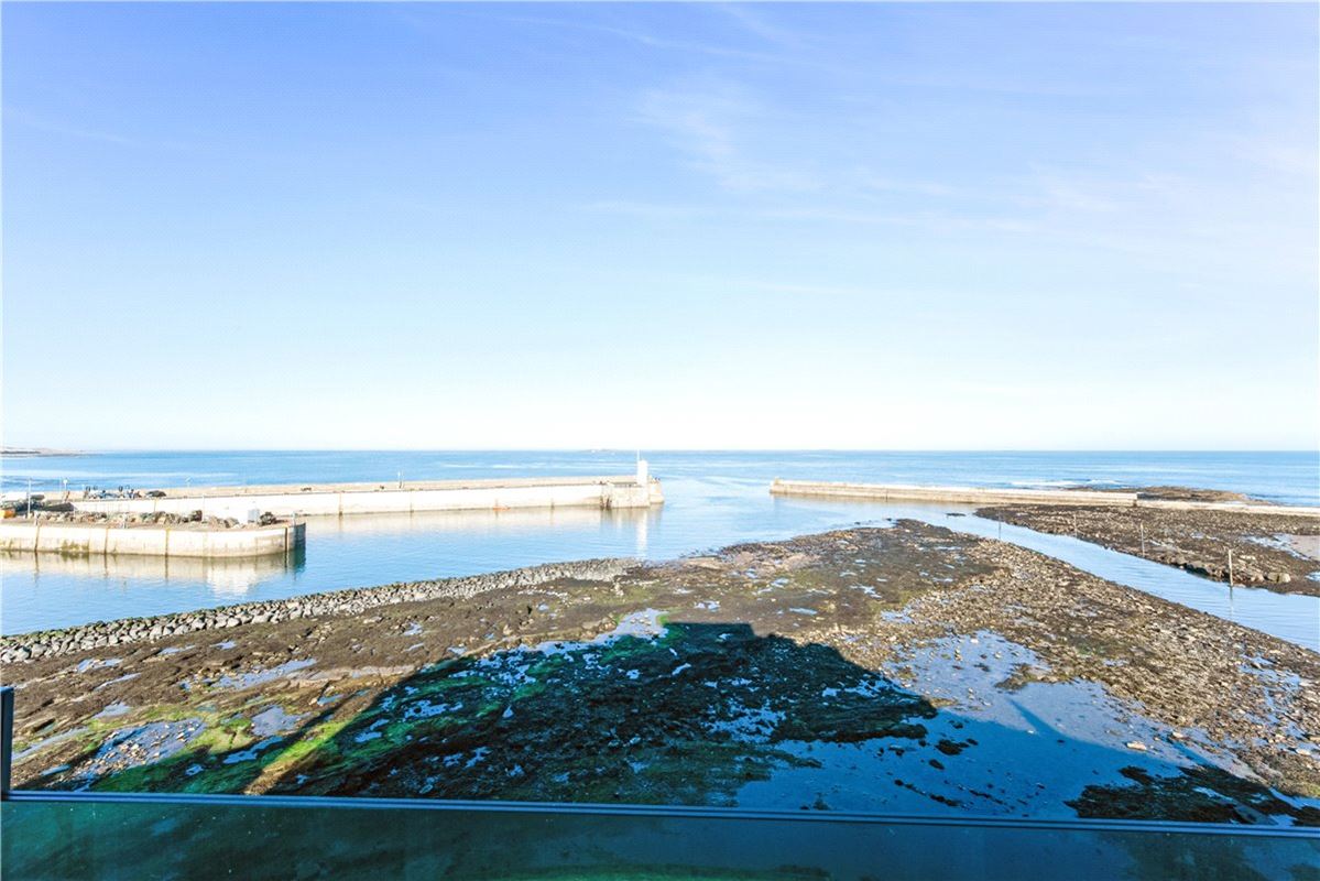 18 bedroom flat, Crewe Street, Seahouses NE68 - Available