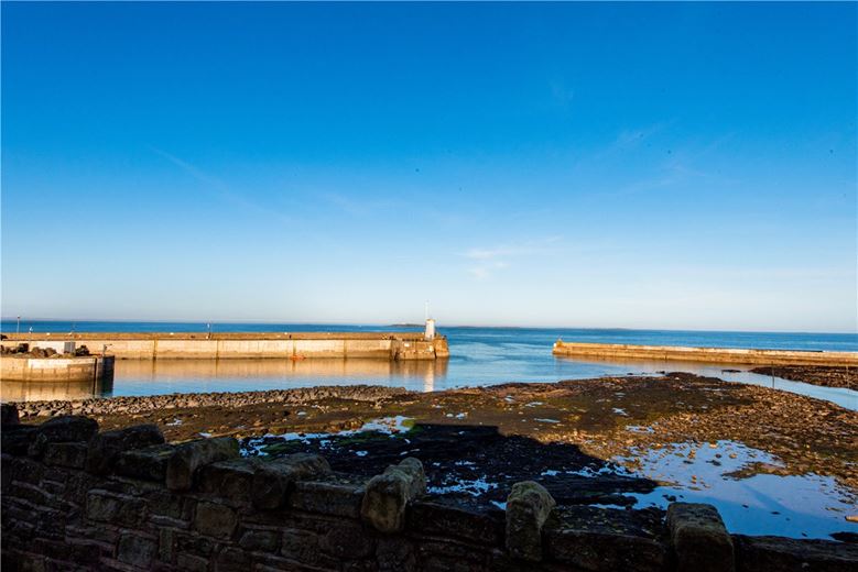 2 bedroom flat, Cragg End, 12 Crewe Street NE68 - Available