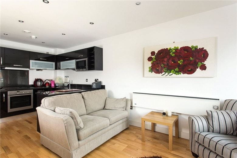 2 bedroom flat, Cordwainers Court, Black Horse Lane YO1 - Available