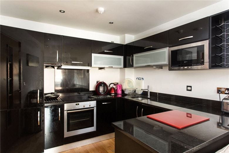 2 bedroom flat, Cordwainers Court, Black Horse Lane YO1 - Available