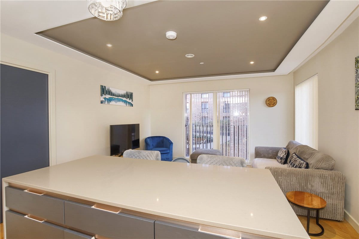 2 bedroom flat, Toft Green, York YO1 - Available