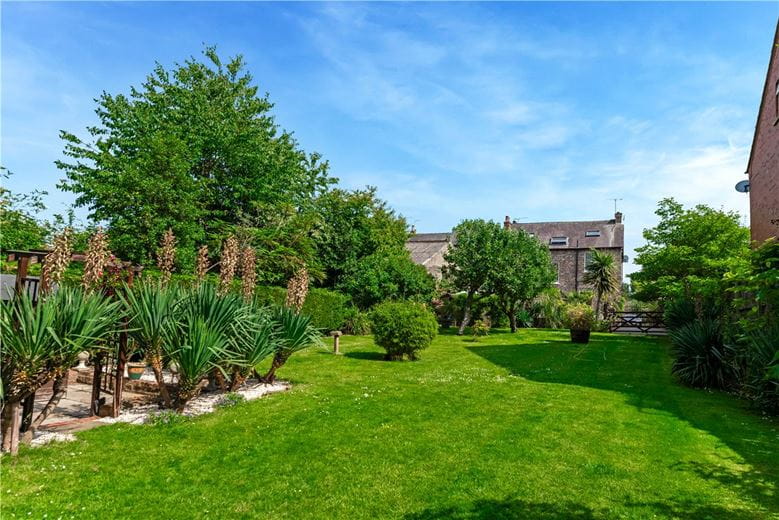 5 bedroom house, Huntington Road, York YO31 - Available