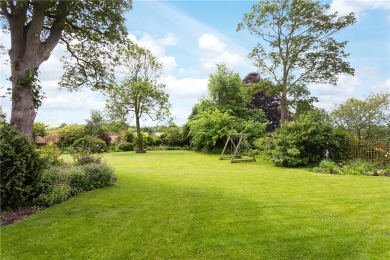 5 bedroom house, Front Street, Wold Newton YO25 - Sold STC