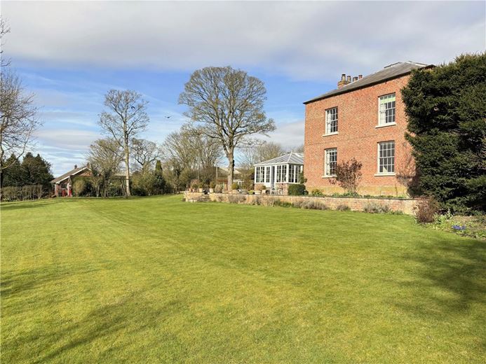 5 bedroom house, Front Street, Wold Newton YO25 - Sold STC