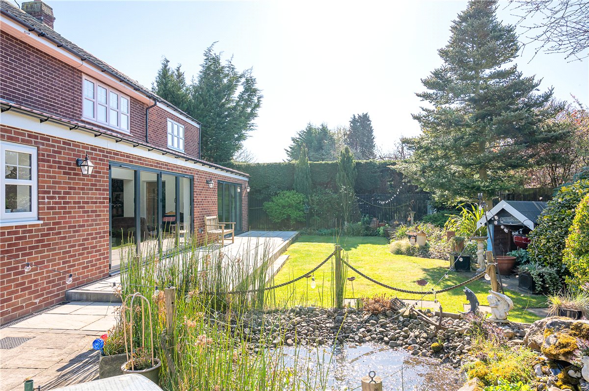 5 bedroom house, Southlands Close, Escrick YO19 - Sold