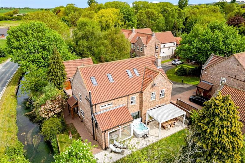 6 bedroom house, Beckside Close, North Cave HU15 - Available
