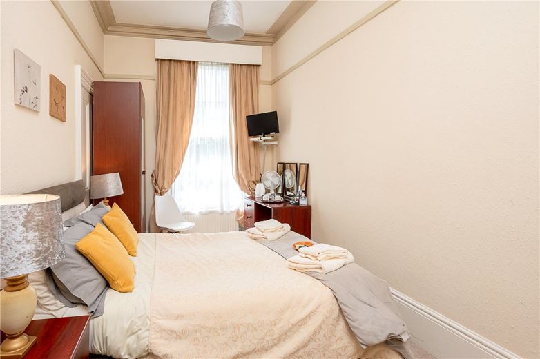 7 bedroom house, Fulford Road, York YO10 - Available