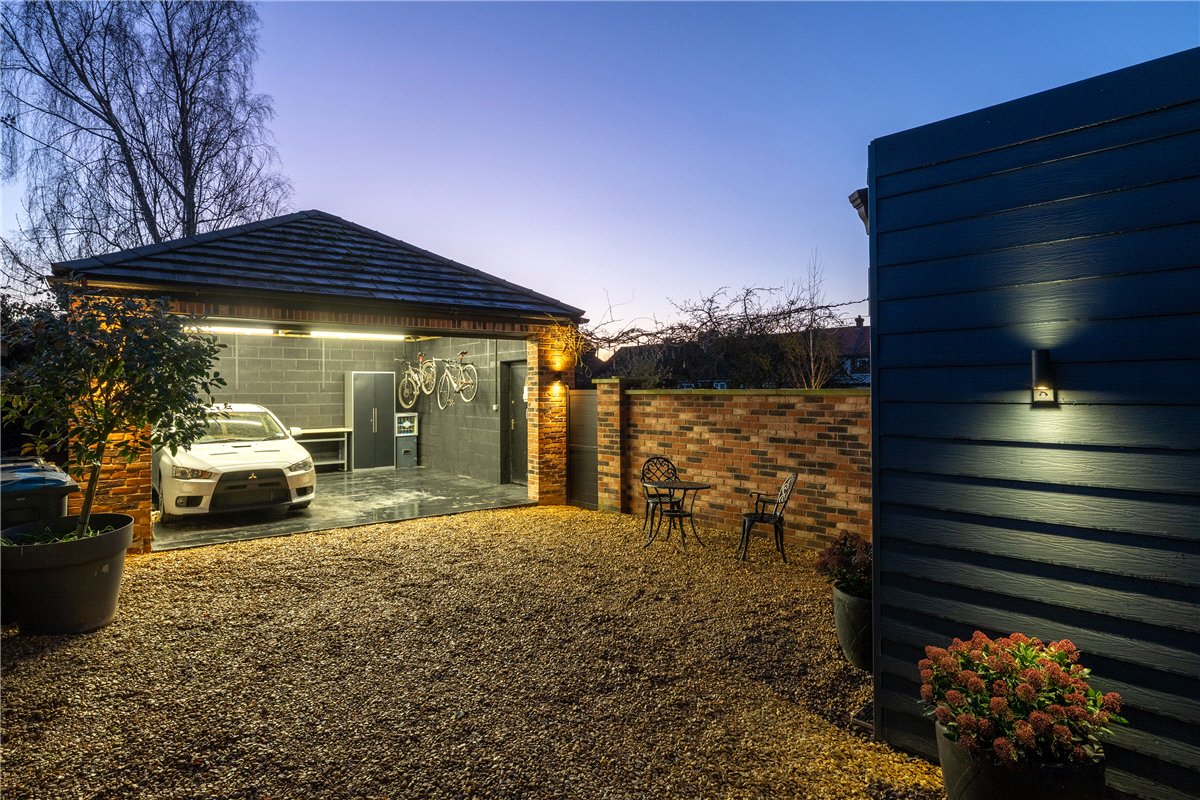 5 bedroom house, Alne Road, Tollerton YO61 - Available