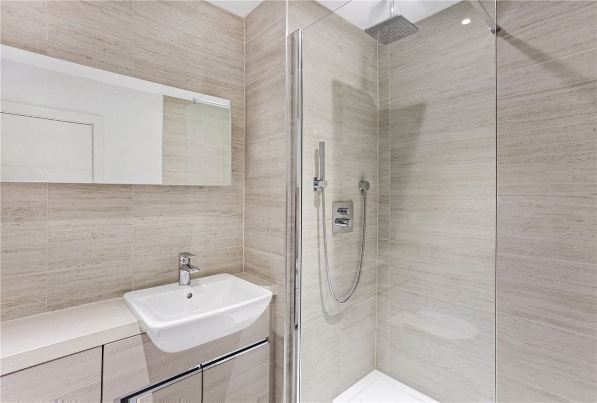 2 bedroom flat, Pound Lane, York YO1 - Sold STC