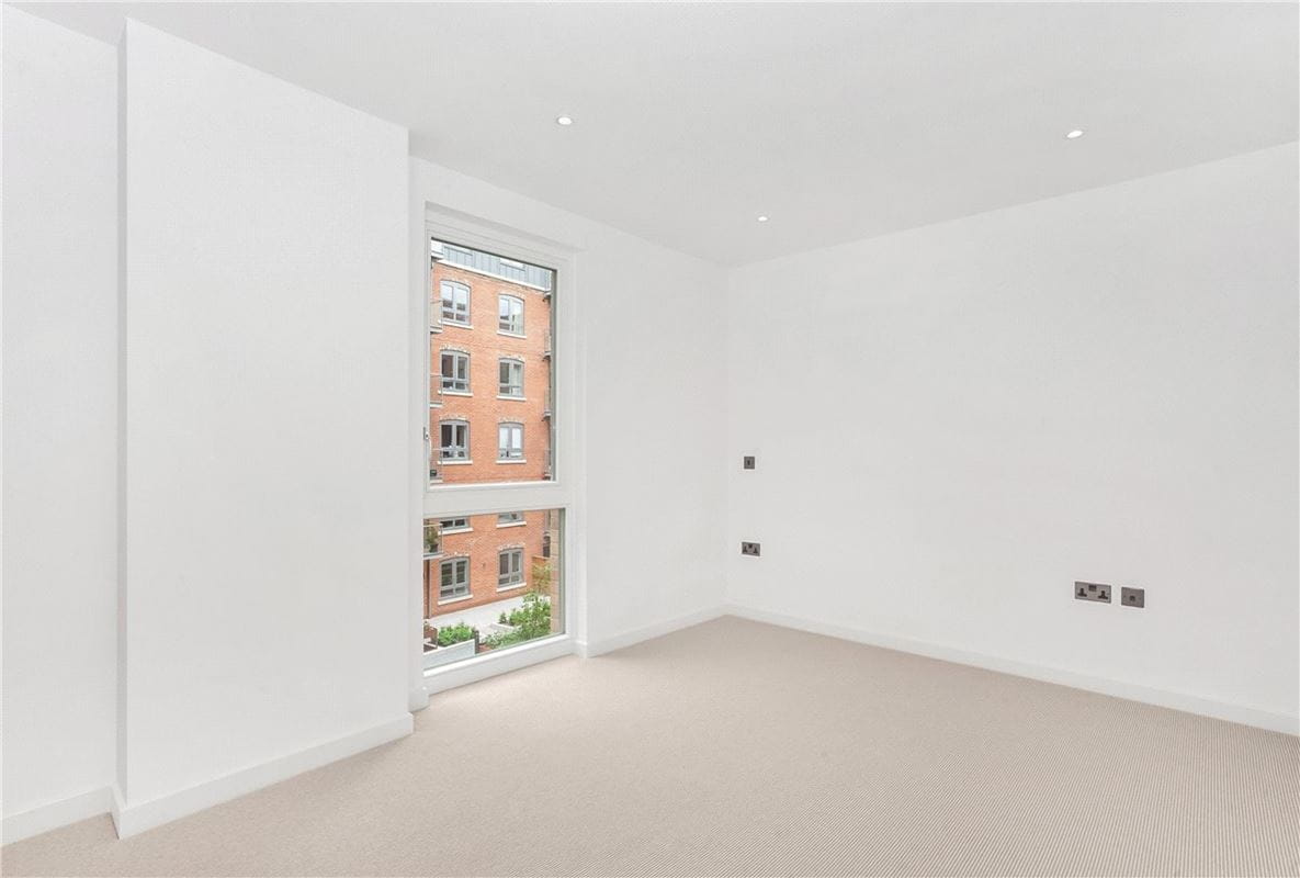 2 bedroom flat, Pound Lane, York YO1 - Sold STC