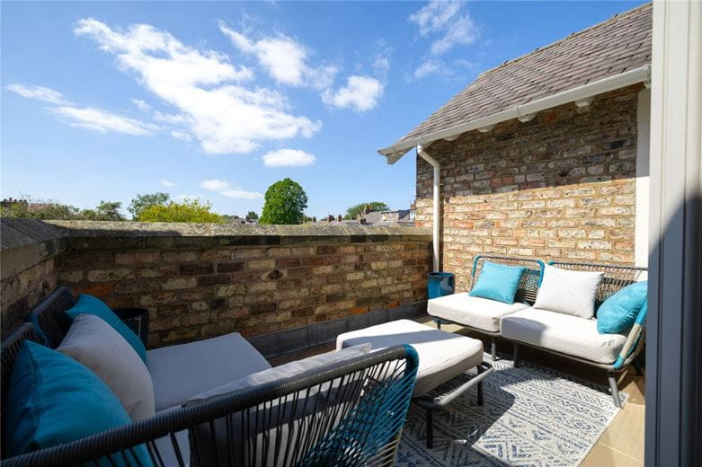 5 bedroom house, Fulford Road, York YO10 - Available