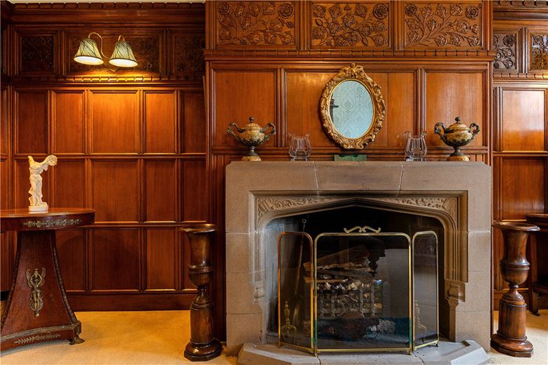 6 bedroom house, Main Street, West Haddlesey YO8 - Sold STC