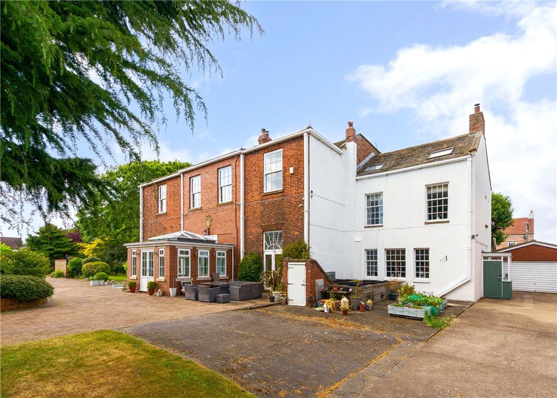 6 bedroom house, Main Street, West Haddlesey YO8 - Sold STC