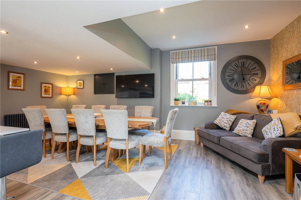 4 bedroom house, Main Street, Riccall YO19 - Available