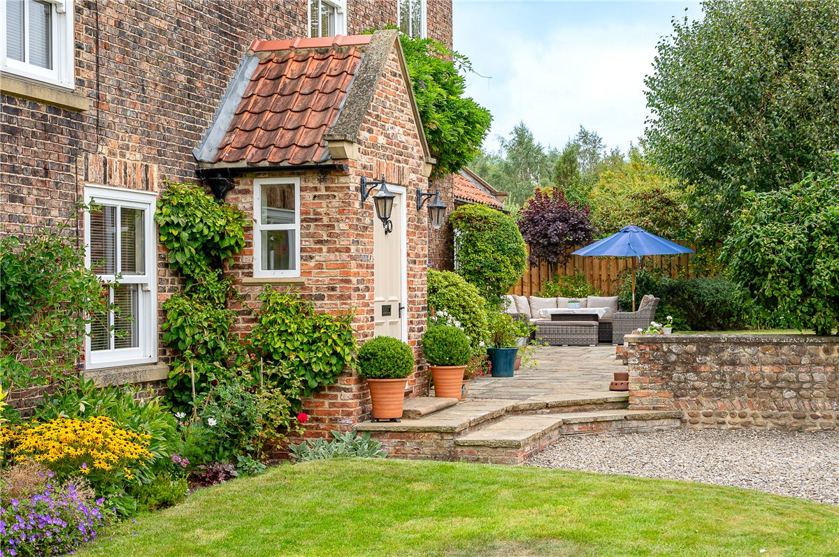 5 bedroom house, Aldwark, Alne YO61 - Available