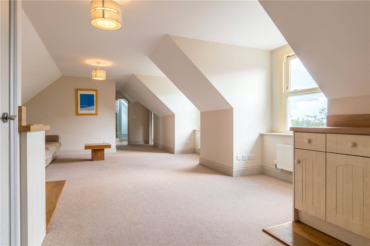 6 bedroom house, Top Lane, Copmanthorpe YO23 - Available