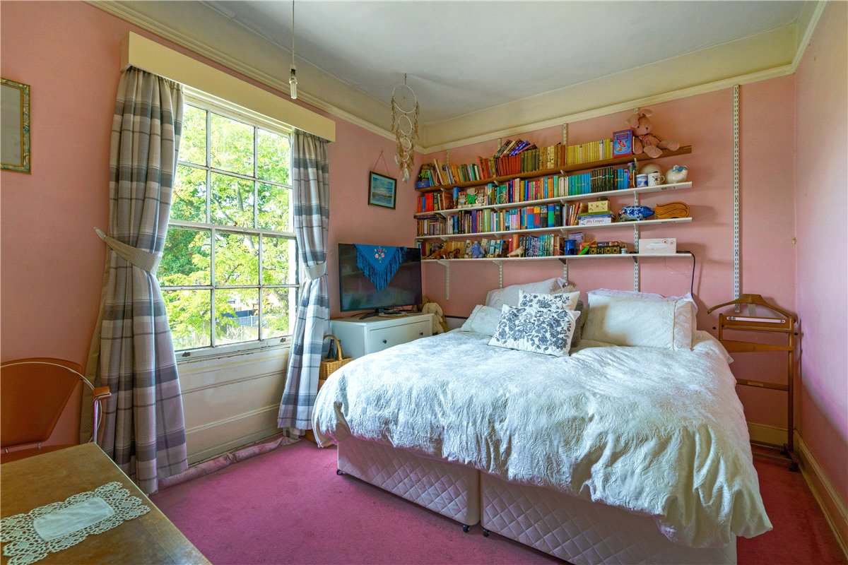 6 bedroom house, Doncaster Road, Selby YO8 - Available