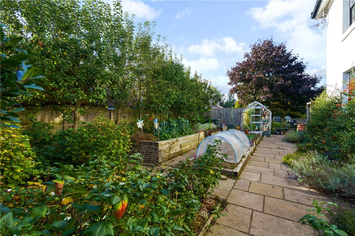 6 bedroom house, Doncaster Road, Selby YO8 - Available