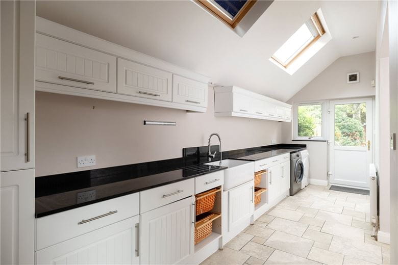 6 bedroom house, Allerthorpe, York YO42 - Available