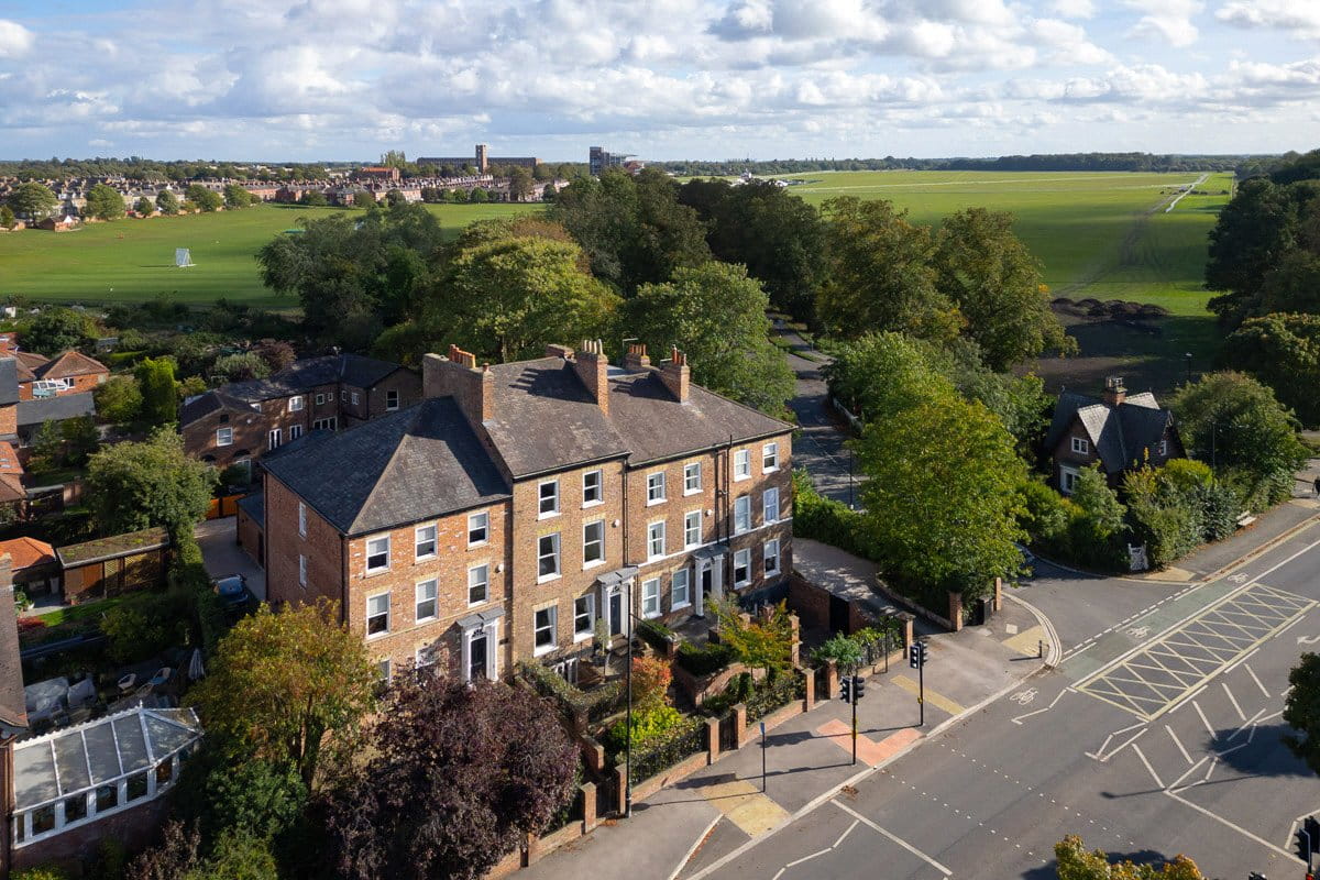 5 bedroom house, Mount Vale, York YO24 - Available