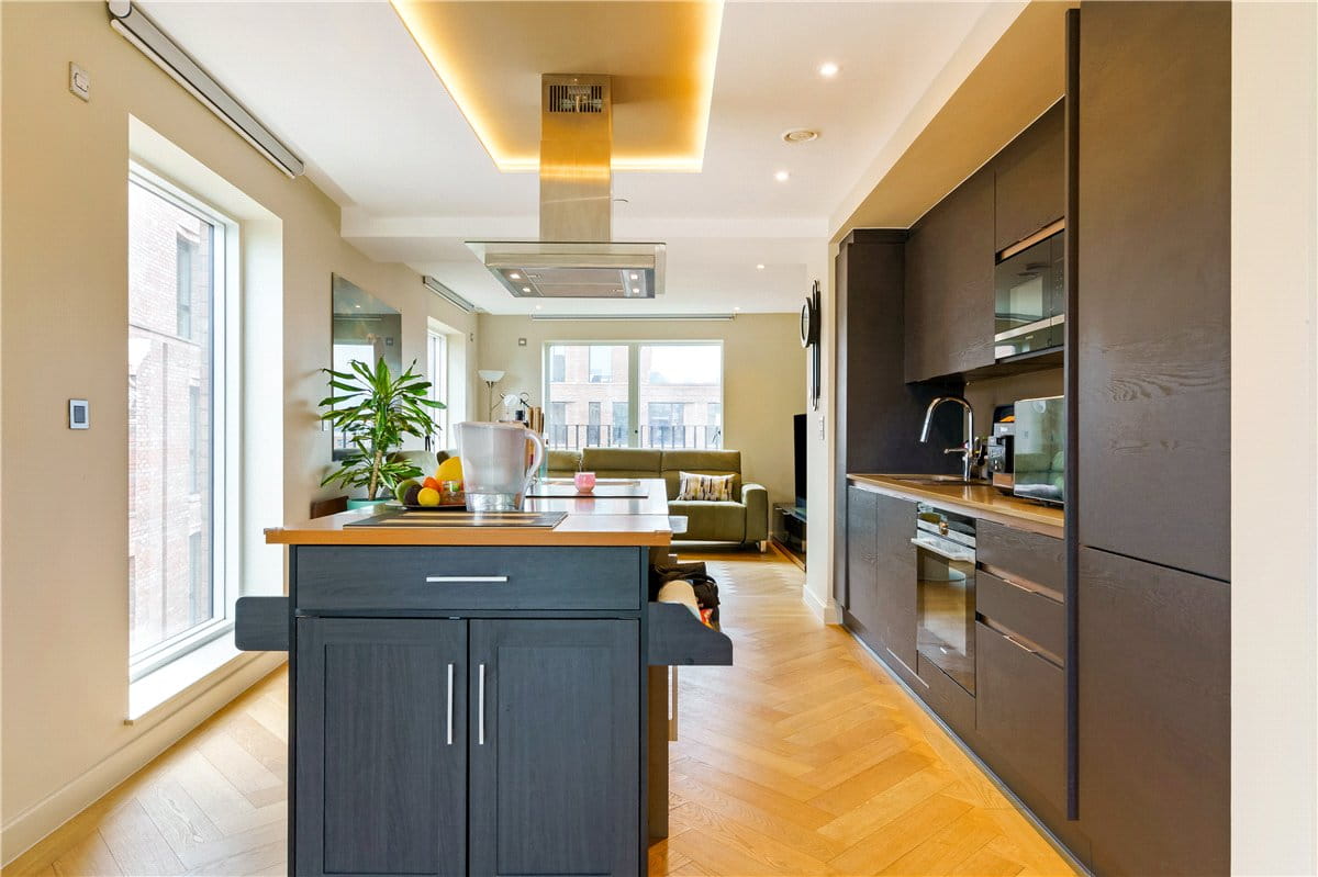 3 bedroom flat, Toft Green, York YO1 - Available