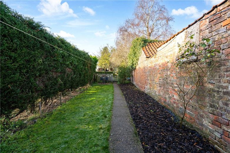 1 bedroom house, Driffield Road, Kilham YO25 - Available