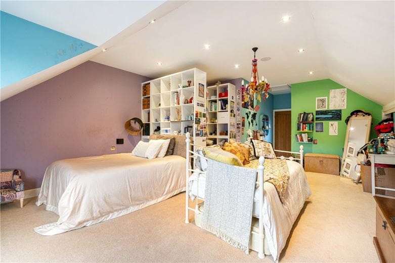 5 bedroom house, Main Street, Upper Poppleton YO26 - Available