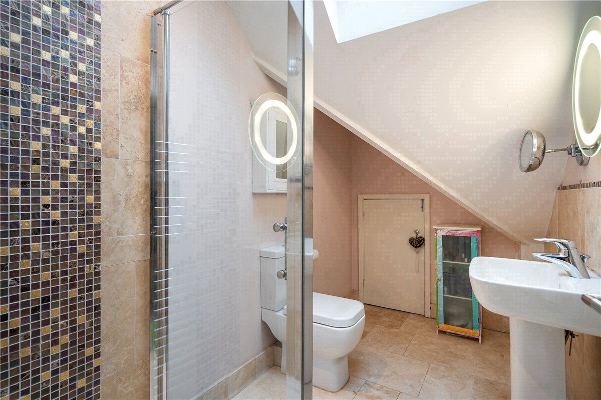 5 bedroom house, Main Street, Upper Poppleton YO26 - Available