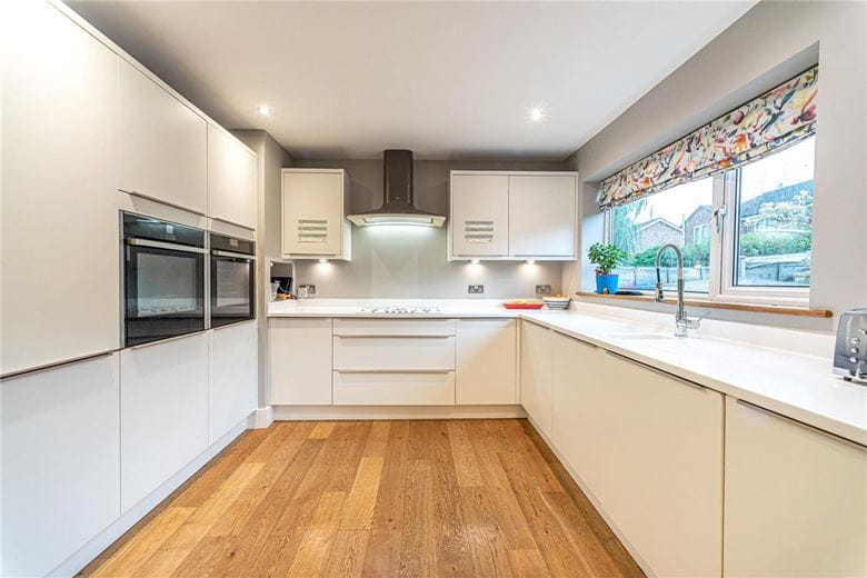 5 bedroom house, Beadle Garth, Copmanthorpe YO23 - Available