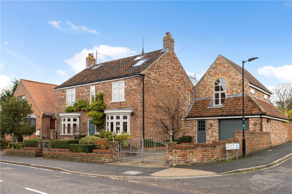 5 bedroom house, The Village, Stockton on the Forest YO32 - Available