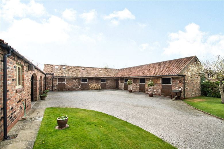 5 bedroom house, Lilling, York YO60 - Available