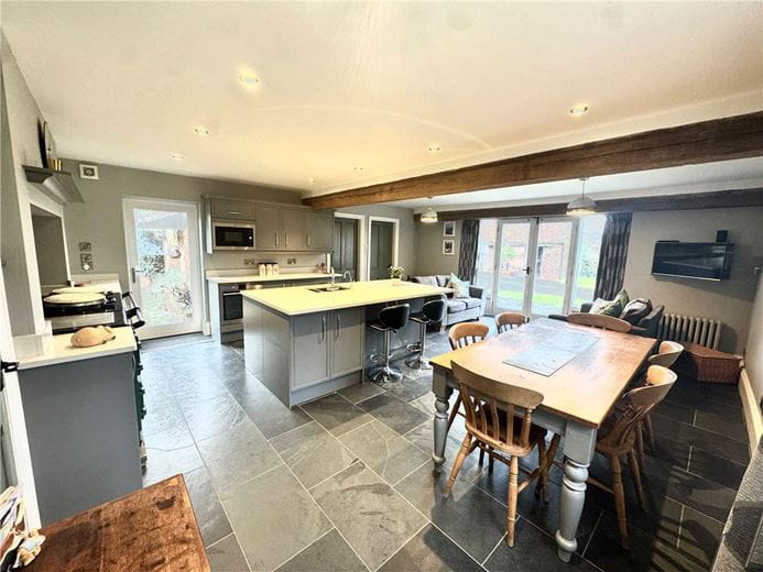5 bedroom house, Lilling, York YO60 - Available