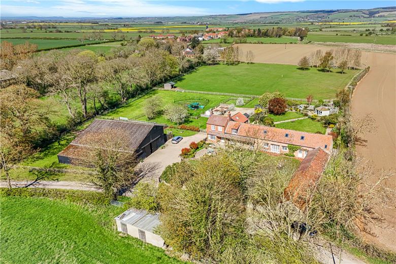 4 bedroom house, Yedingham, Malton YO17 - Available