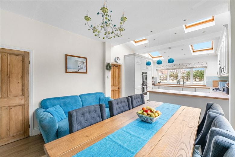 4 bedroom house, Hamilton Way, York YO24 - Available