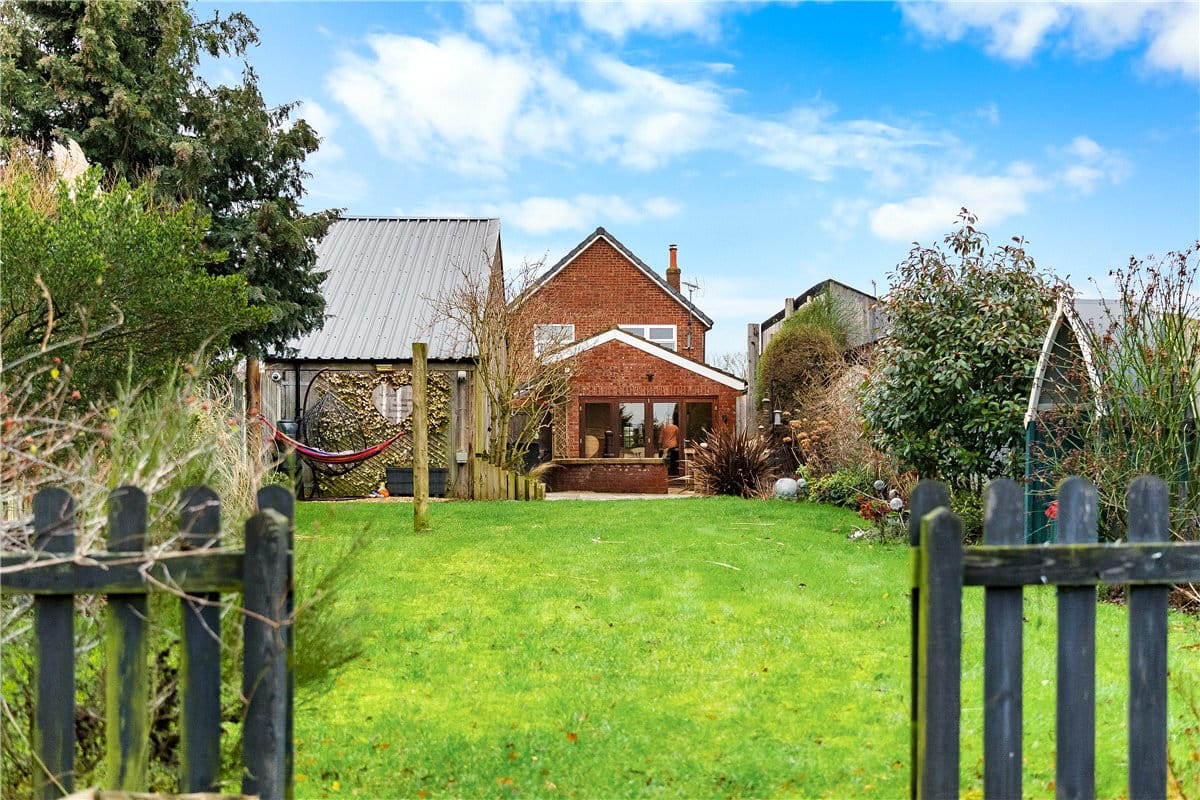 3 bedroom house, Main Street, Linton on Ouse YO30 - Sold STC