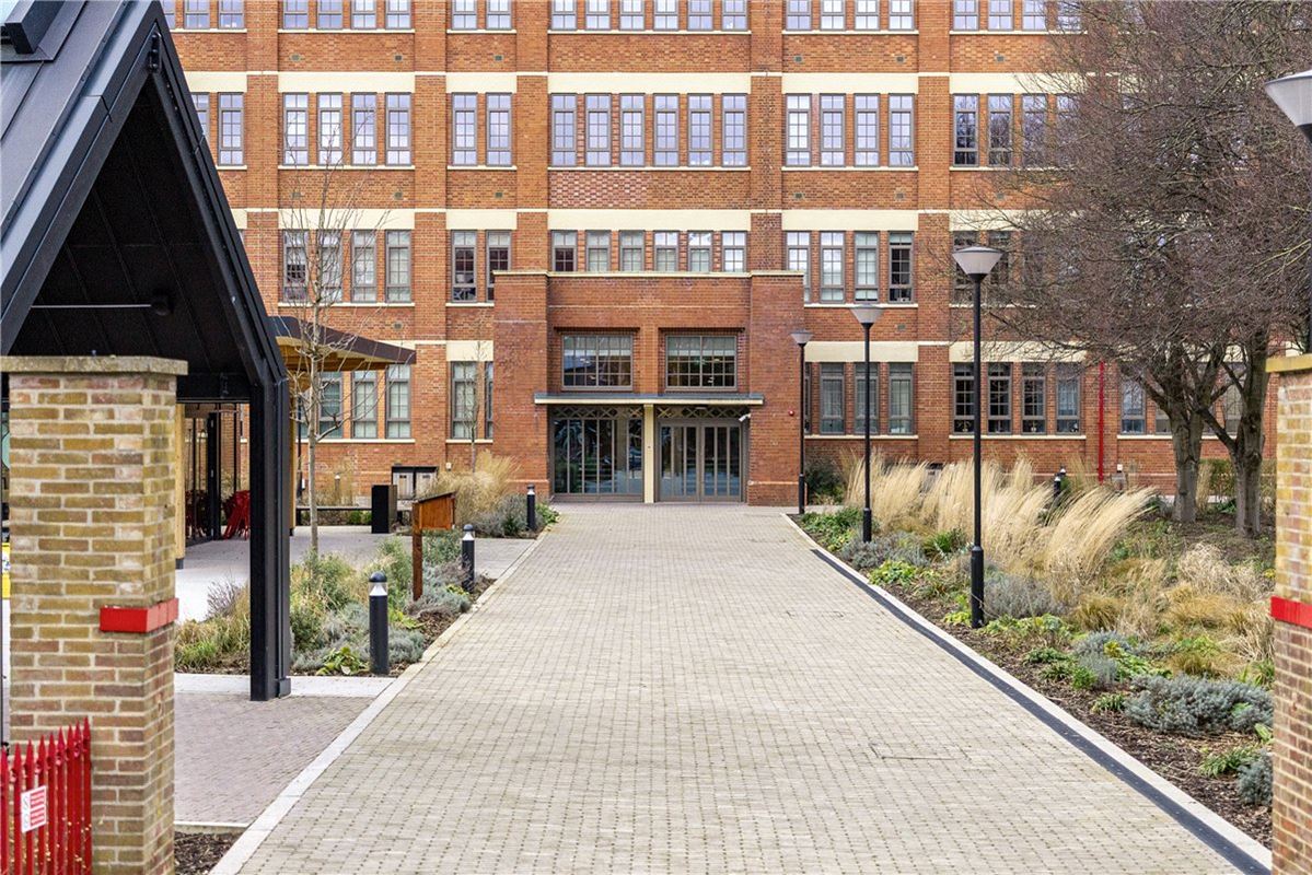 2 bedroom flat, Haxby Road, York YO31 - Available