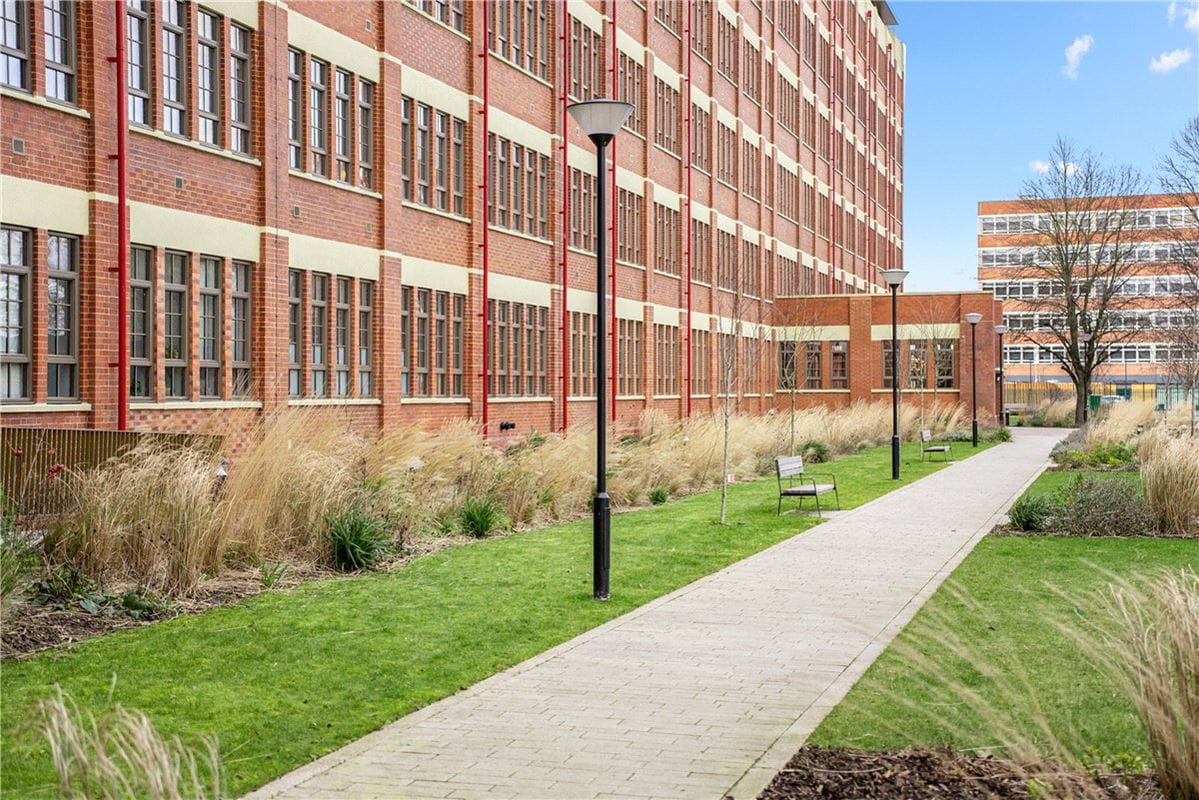 2 bedroom flat, Haxby Road, York YO31 - Available